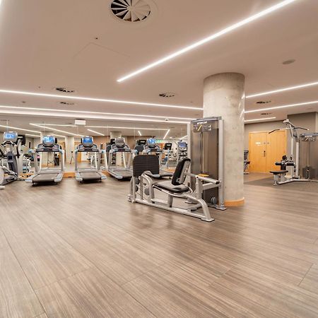 Stylish And Comfortable Canary Wharf Apartment Perfect For Long Stays ลอนดอน ภายนอก รูปภาพ